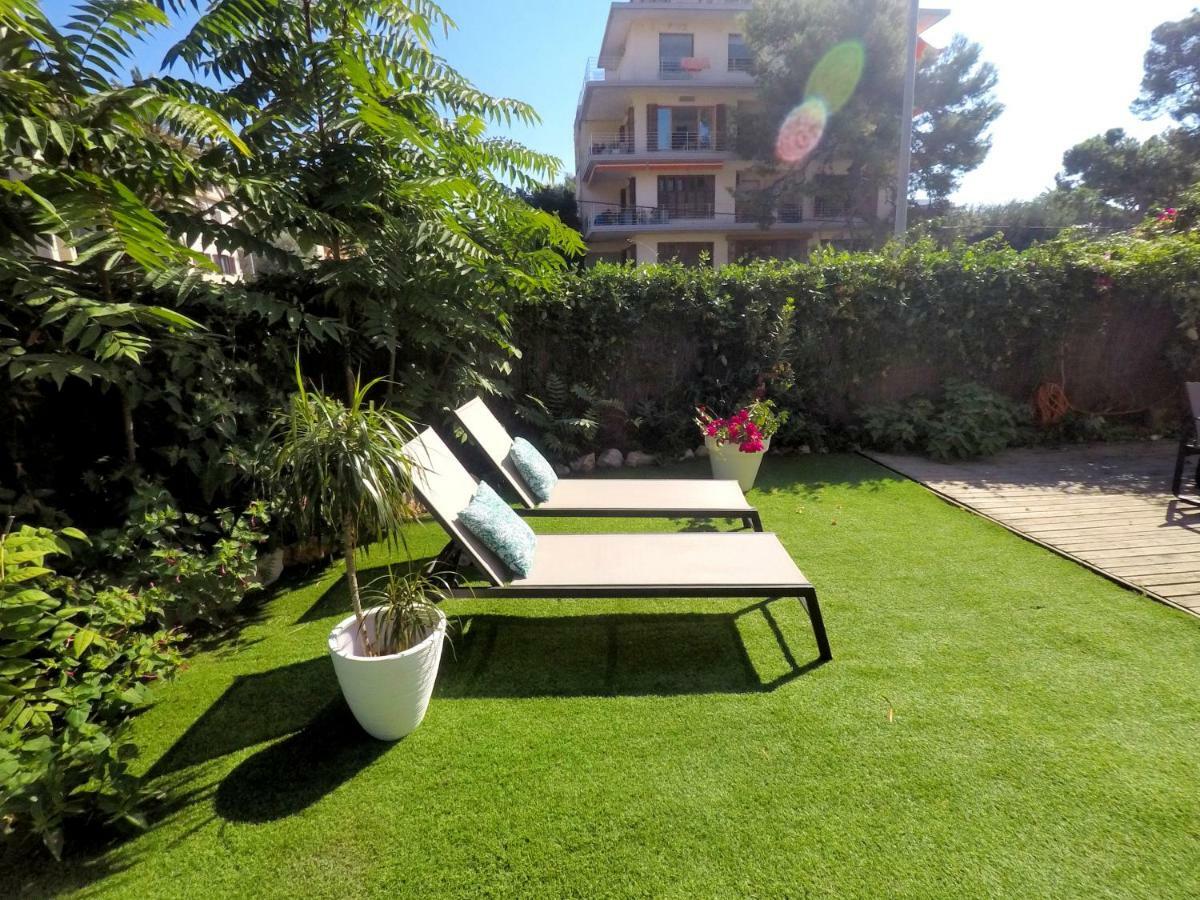 Beach House Castelldefels Exterior photo