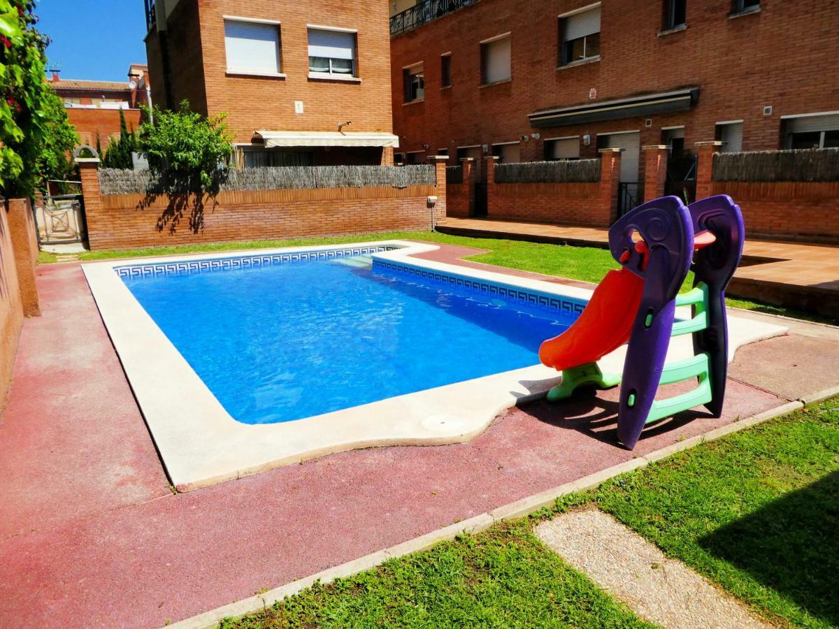 Beach House Castelldefels Exterior photo